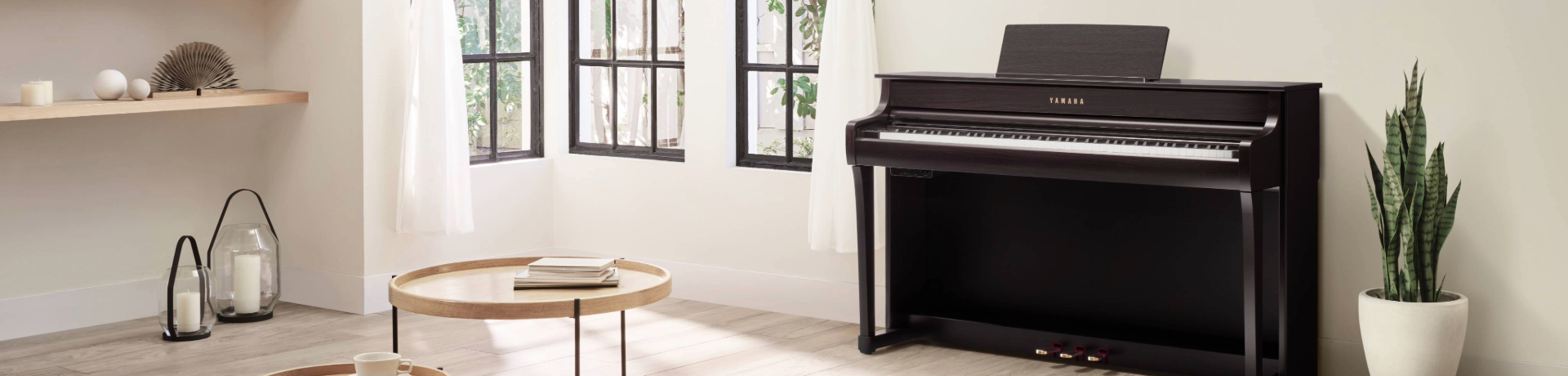 Yamaha Clavinova CLP835 Digital Piano