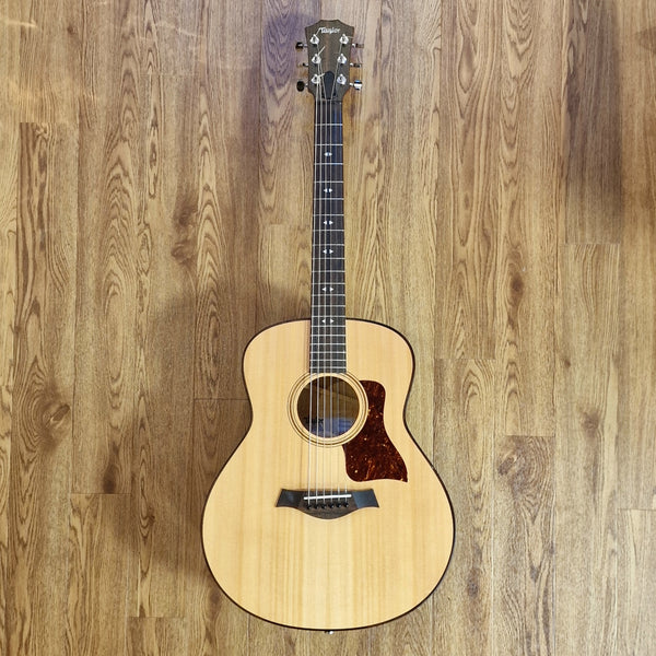 Second hand taylor deals guitar