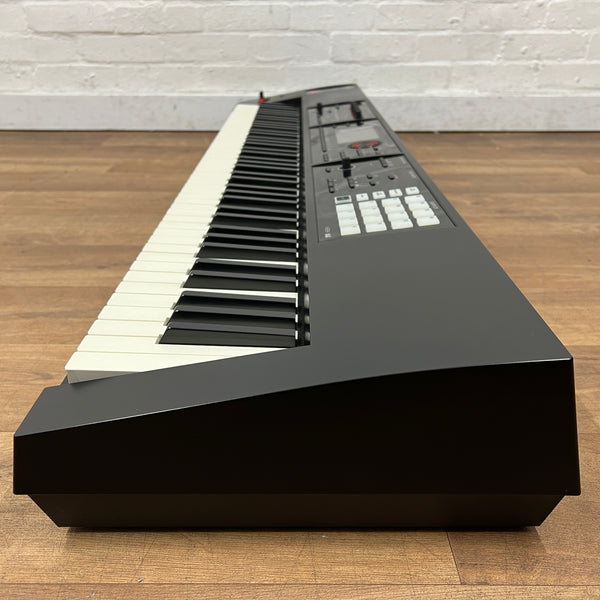 Second Hand Roland FA08 Synthesizer Serial No: Z3E4761 | Bonners Music