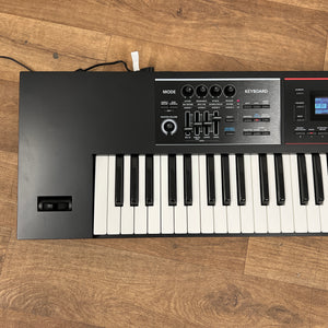 Second Hand Roland JUNO DS76 Keyboard: Serial No: Z4N7312