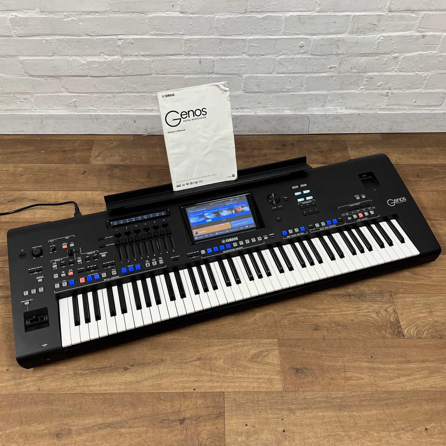 Second Hand Yamaha Genos 1 Arranger Workstation Keyboard: Serial No: BEZZ01009