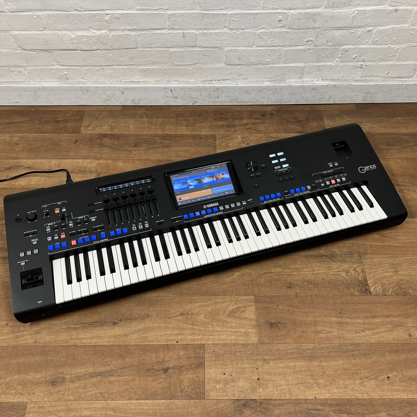 Second Hand Yamaha Genos 1 Arranger Workstation Keyboard: Serial No: BEZZ01009