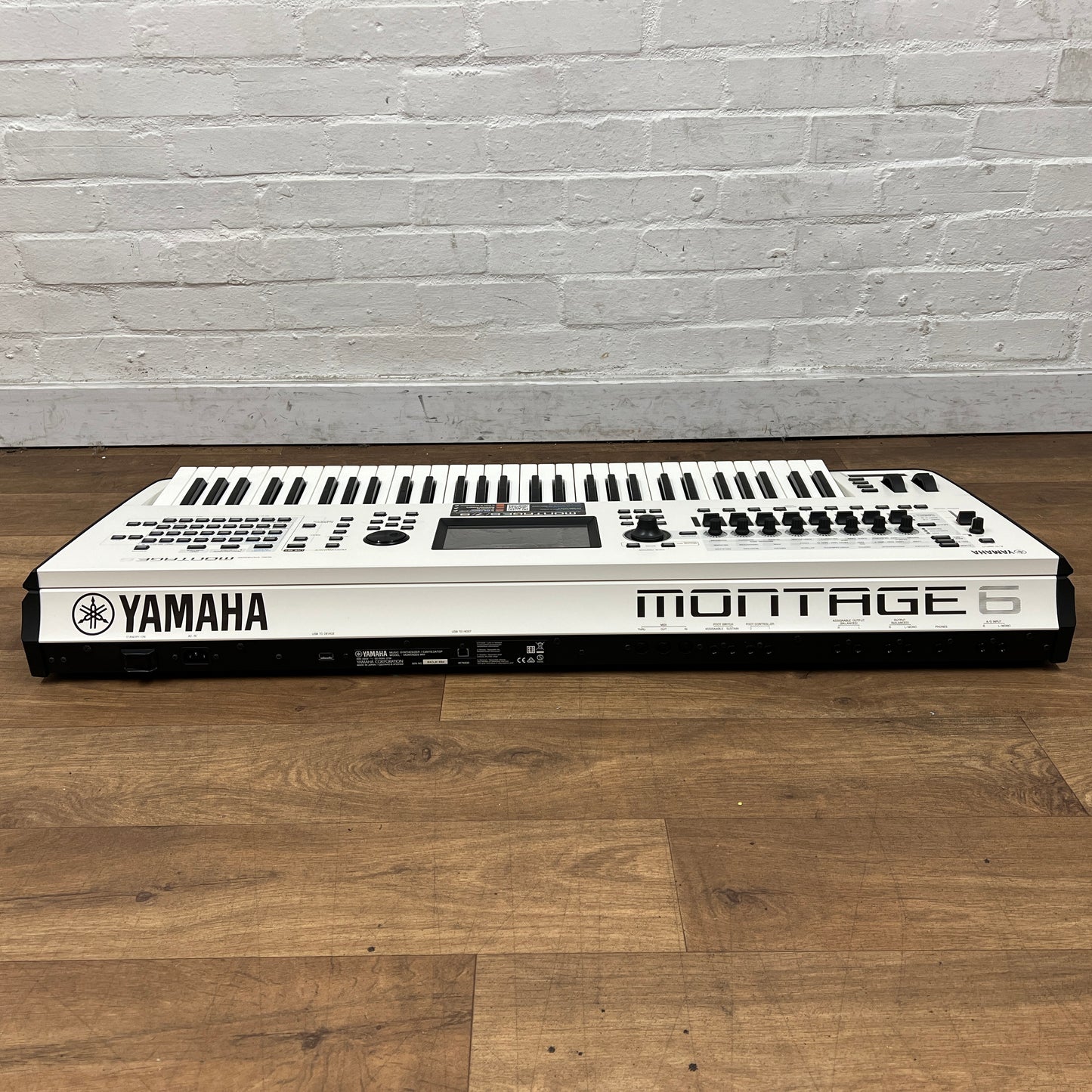 Second Hand Yamaha Montage 6 White Limited Edition Keyboard: Serial No: BAZL01004