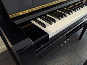 Yamaha Certified Reconditioned U3 Upright Piano; Polished Ebony: Serial No: H1544370