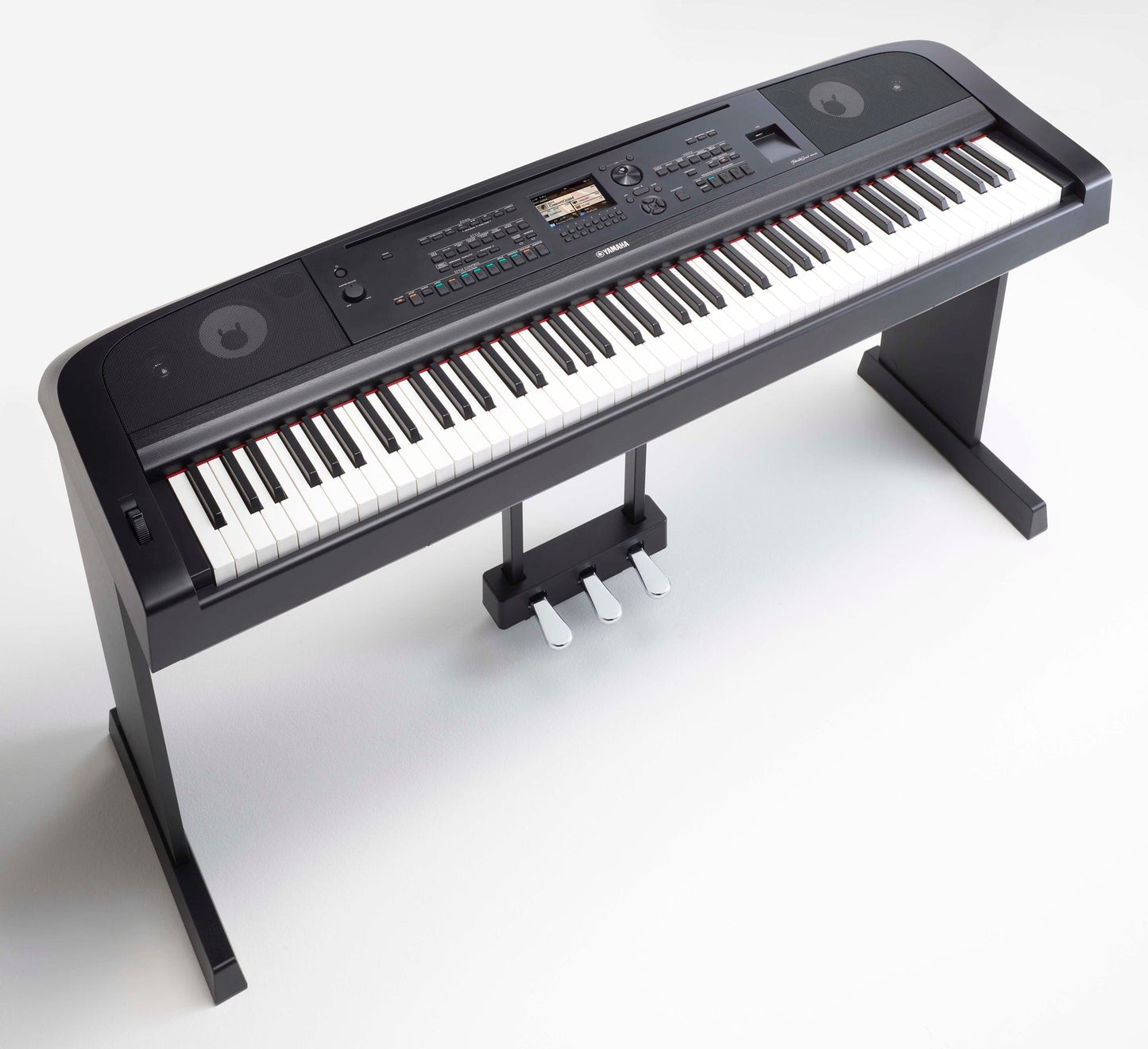 Yamaha DGX670 Digital Piano; Black