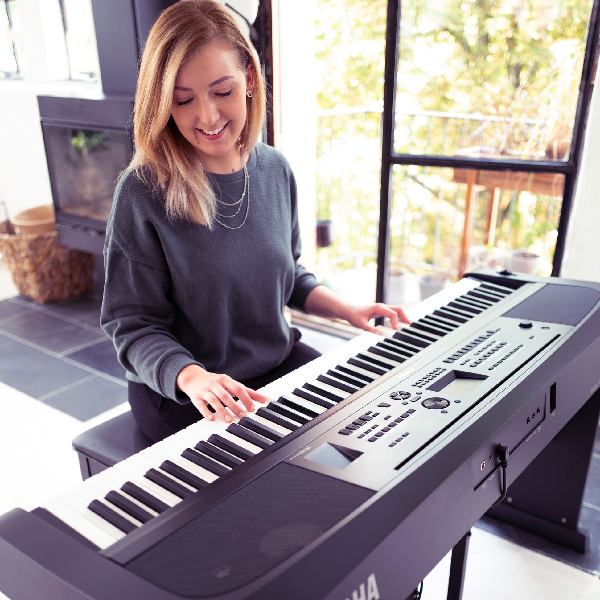 Yamaha DGX670 Digital Piano; Black